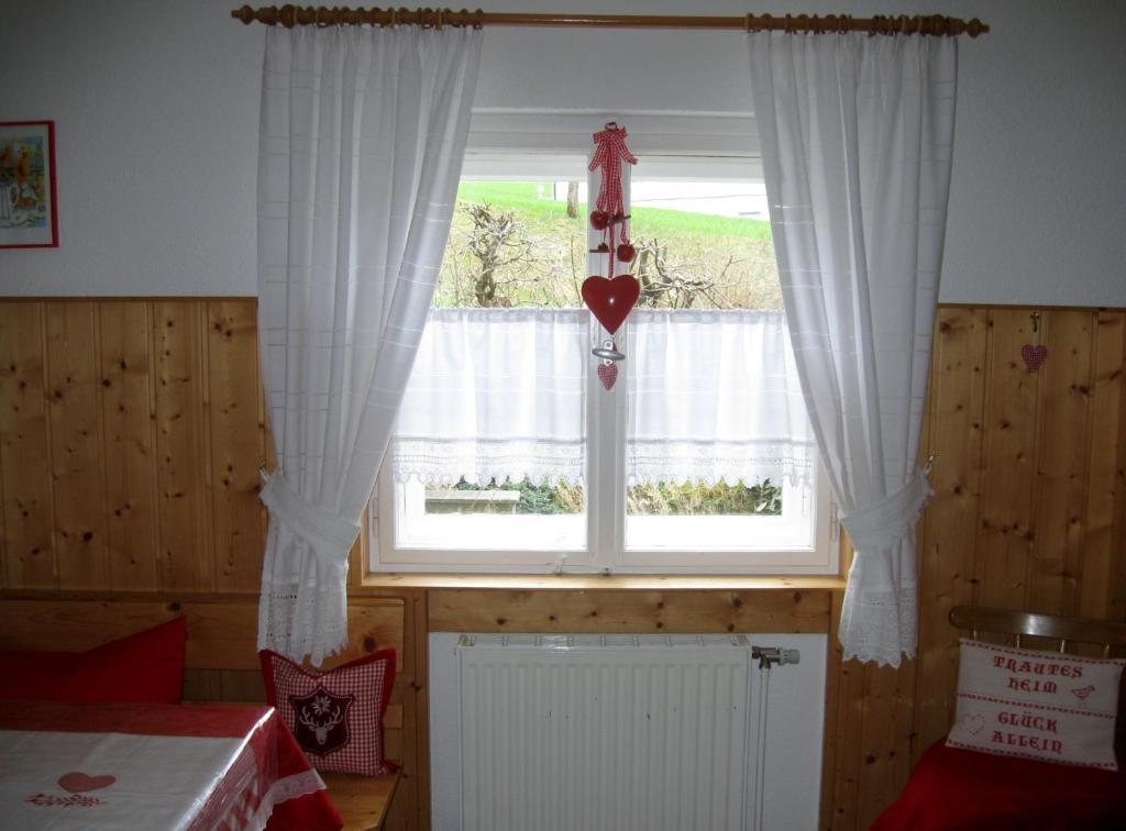 Haus Klinger Lägenhet Gaschurn Rum bild